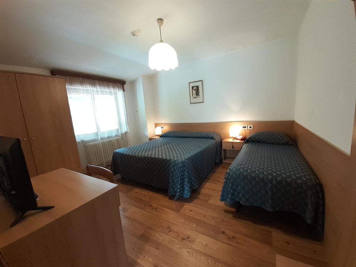 Hotel Garni Miramonti Falcade Buitenkant foto