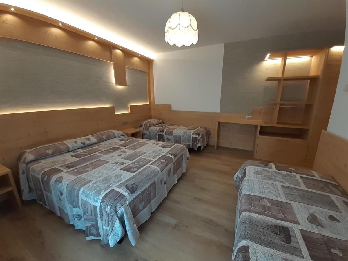 Hotel Garni Miramonti Falcade Buitenkant foto