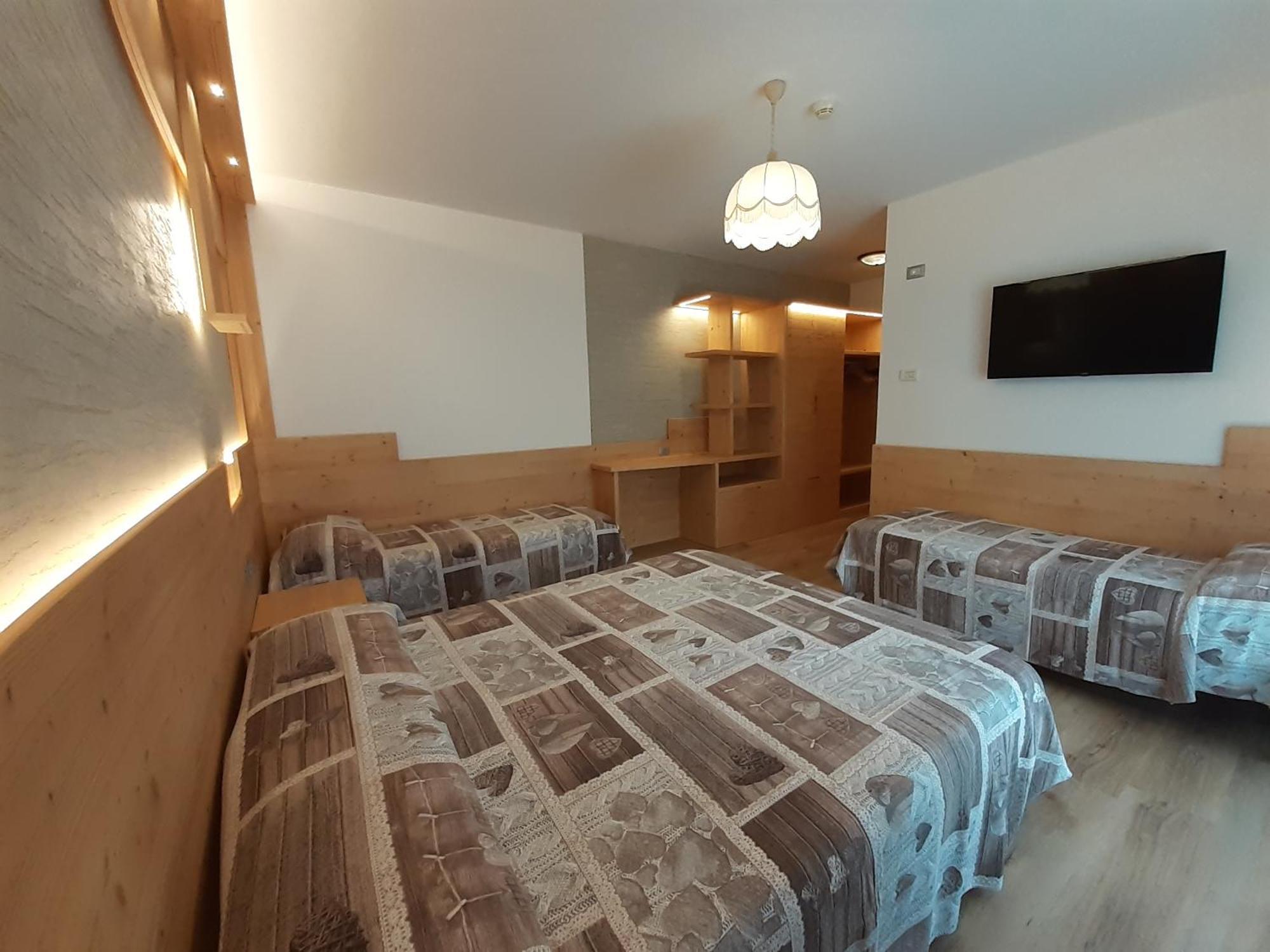 Hotel Garni Miramonti Falcade Buitenkant foto