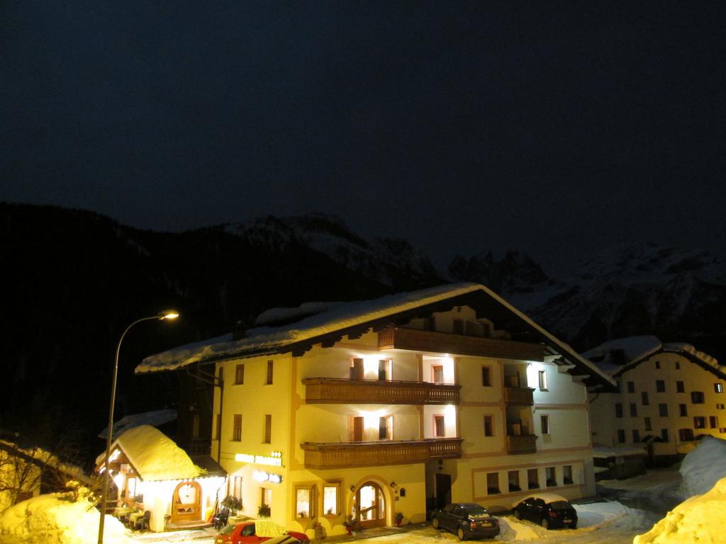 Hotel Garni Miramonti Falcade Buitenkant foto