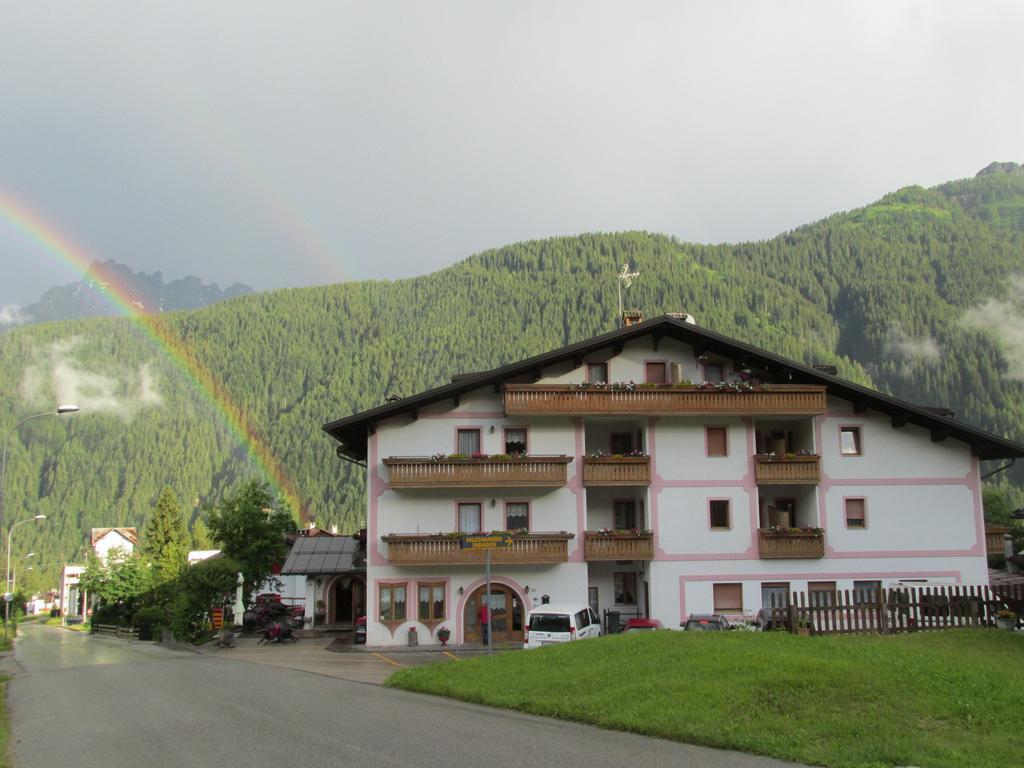 Hotel Garni Miramonti Falcade Buitenkant foto